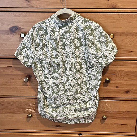 EUC J Crew palm print flex slim cut short sleeve shirt - Picture 5 of 7